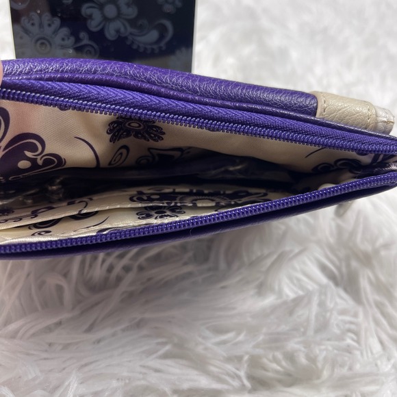 Grace Adele Purple Cream Chevron Faux Leather Clutch Wristlet Crossbody Bag - Picture 5 of 9